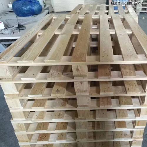 通辽杨木板作为木托盘主料的优势 从轻质耐用到易加工的全方位解析